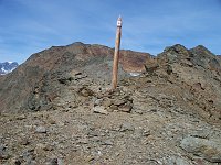 13 Palina al Passo qui inizia la cresta per Cima Marmotta